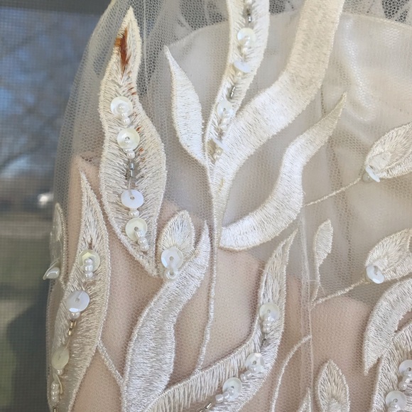 Gorgeous White Mermaid Gown - Picture 6 of 8